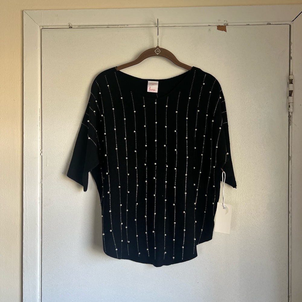 Luna Black Pearl & Rhinestone Embellished Pullover Knit Sweater Size Medium NWT